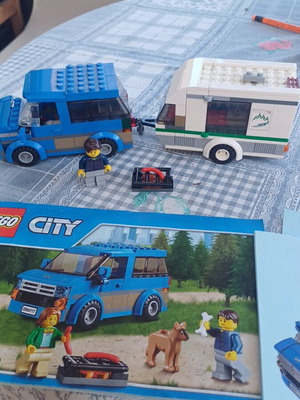 Lego City Great Vehicles Van & Camper 60117 used, missing accessories