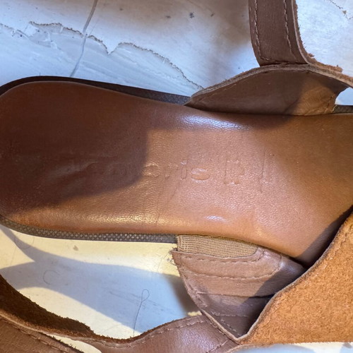 Tamaris women's brown leather sandals like new, size 42