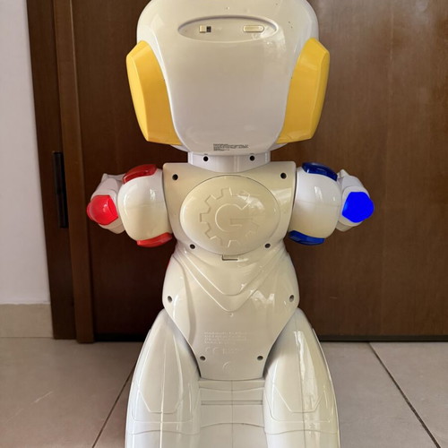 Vintage Robot Emiglio Giochi Preziosi toy used without remote