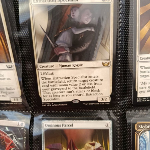 Magic The Gathering album with 270 cards SNC 2022 like new