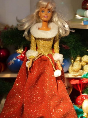 Vintage Sindy doll used with original Sindy Noel 1996 dress