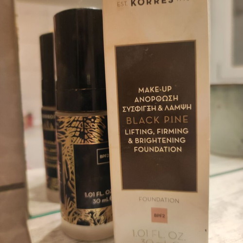 Korres liquid make-up used with firming and brightening effect