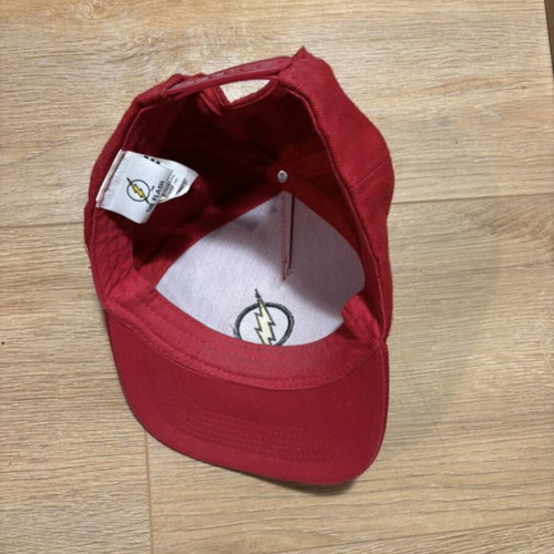The Flash snapback cap like new, red, DC