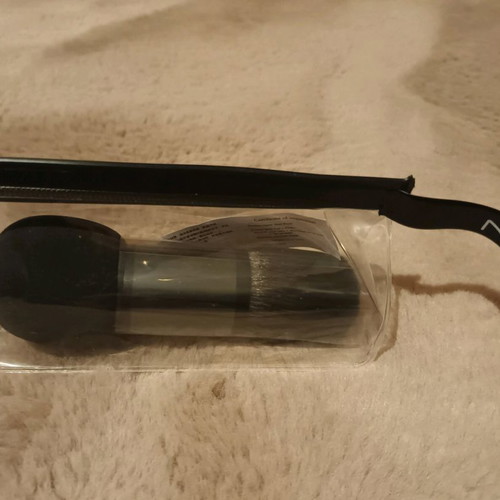 Mac Duo Brush new for foundation and powder