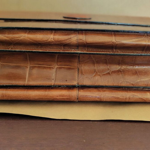 Leather Briefcase 3 Compartments used, brown