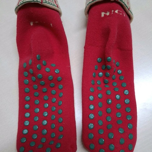 Nici slipper socks new, red and beige for size 37-39