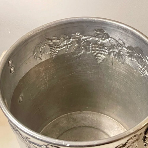 Moët & Chandon vintage champagne bucket used, aluminum