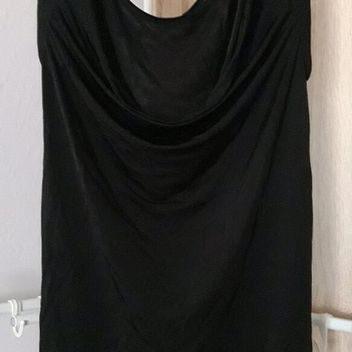 Catwalk women's black blouse medium new, timeless piece