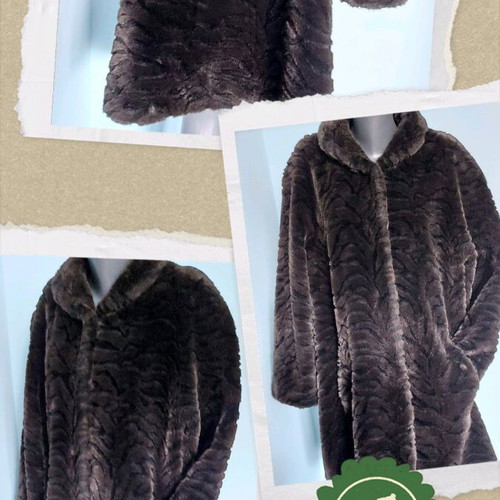 Canda coat with eco fur tiger print like new