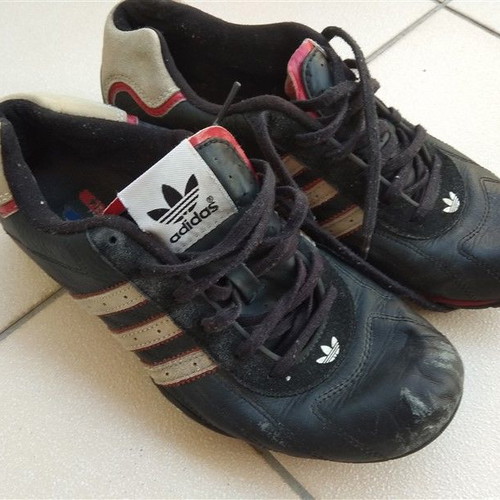 Παπούτσια Adidas GOOD YEAR μεταχειρισμένα, μαύρα, Νο 37