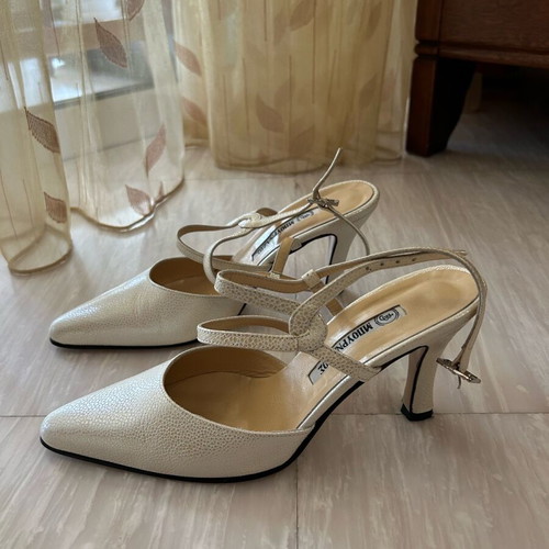 Bournazos women's sandals like new, size 38
