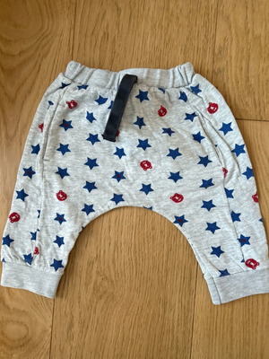 Petit Bateau jumpsuit like new, grey with blue and red details, size 6 months