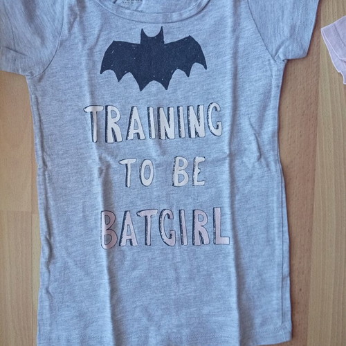 Girls' short-sleeve shirts used, size 3-4 years 98-104 cm