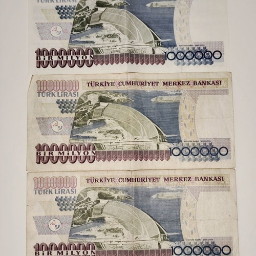 Set of 3 Turkish Lira Banknotes 1,000,000 Like New (1995-2002)