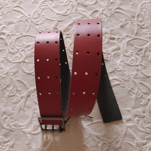 Hugo Boss women's leather belt new, triple buckle, size 90, red