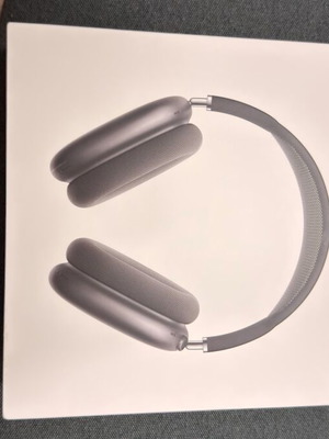 Apple AirPods Max като нов с lightning
