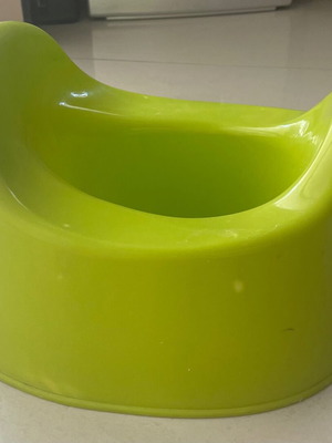 Potty for toilet training from one year old, like new, plastic