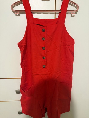 Women's jumpsuit size Large like new, red