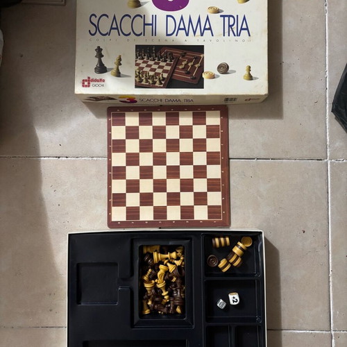 Italian vintage chess and checkers board game like new