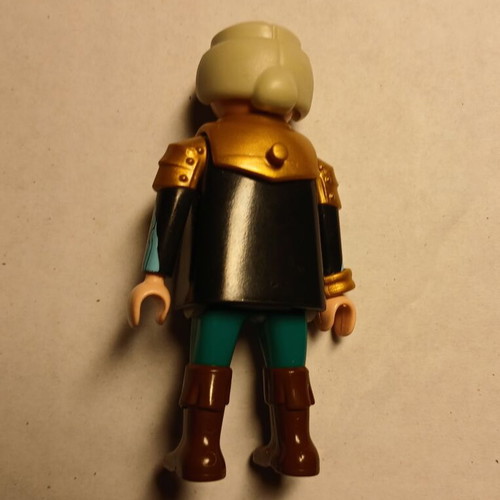 Playmobil Novelmore Violet Vale φιγούρα μεταχειρισμένη σε πολύ καλή κατάσταση