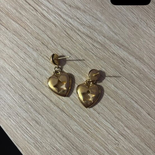 Gold Heart-Shaped Earring like new