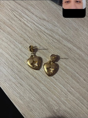 Gold Heart-Shaped Earring like new