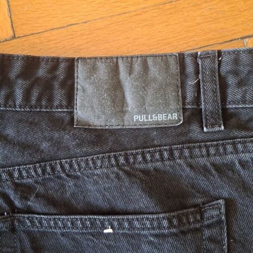 Pull & Bear black straight jeans, size 44