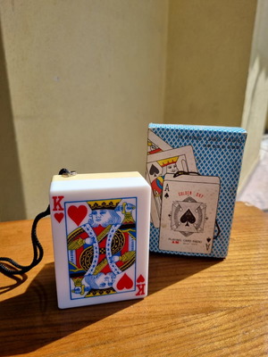 Vtg PLAYING CARD RADIO Transistor Miniature Golden Sky Gs 01 w Original Packaging & Box 1970's, Coll