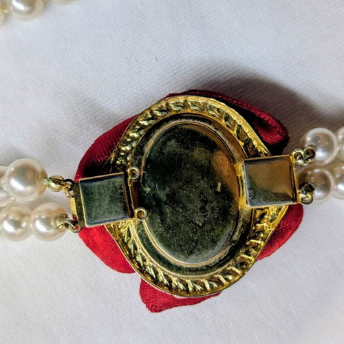 Vintage double necklace with Majorica style pearls, like new