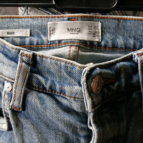Mango straight jean like new, size 38, blue