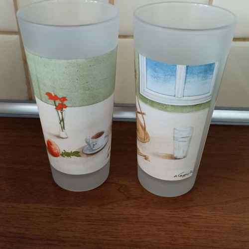 Water glasses 2 painted like new