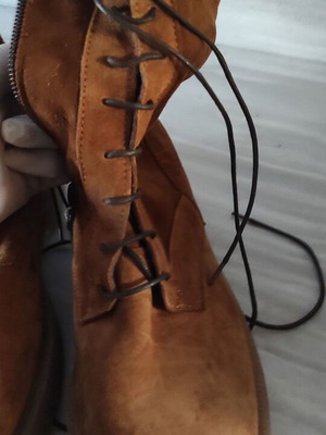 Italian leather ankle boots new camel with fur lining