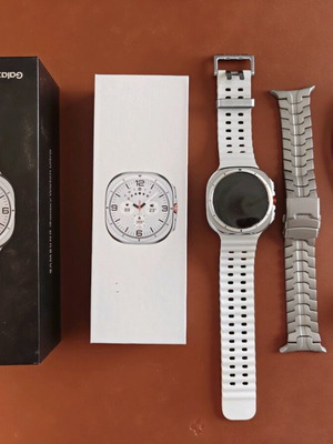 Samsung Galaxy Watch Ultra Titanium 47mm αδιάβροχο με eSIM και παλμογράφο, σαν καινούριο