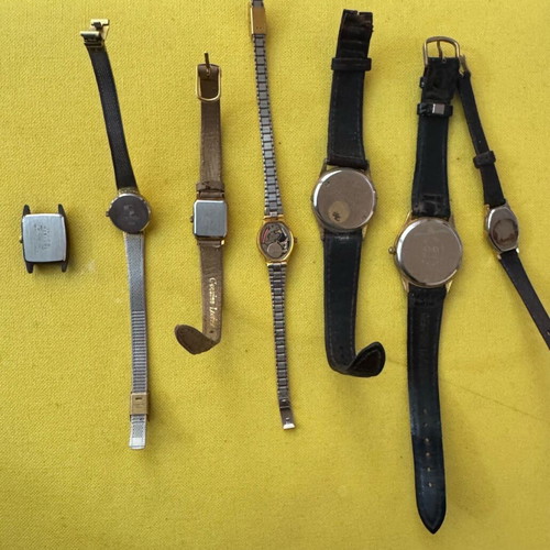 Wristwatches used, old 1980s collection, set of seven