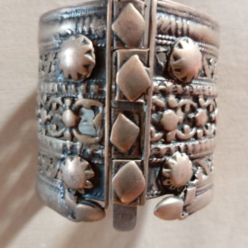 Bracelet old silver low grade, like new, diameter 6cm