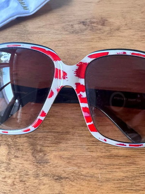 Women's sunglasses like new, red white black with acetate frame