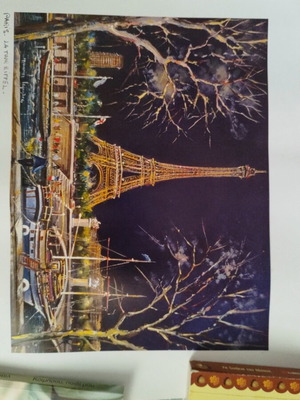 Paris souvenirs new, set of 2 items