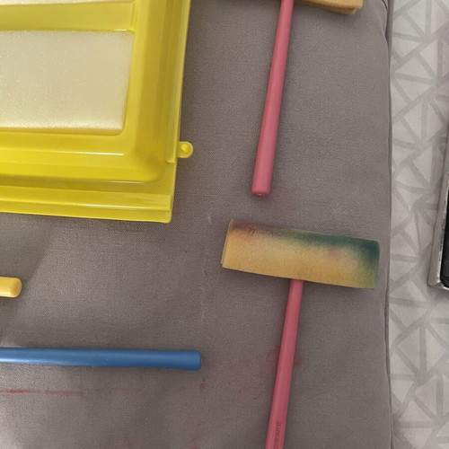 Rainbow Art watercolor set with 6 brushes
