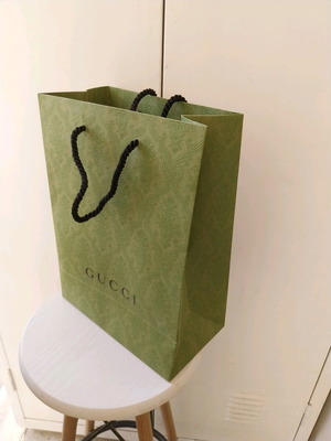 Gucci τσάντα μεταφοράς πρωτότυπη σε καλή κατάσταση