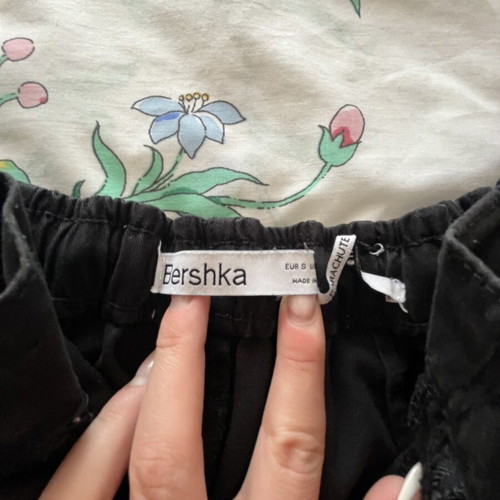 Παντελόνι Bershka σαν καινούργιο, μέγεθος S / 36 / 8