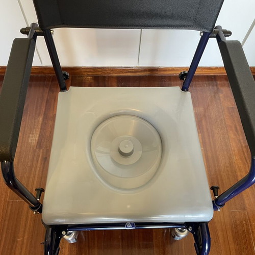 Vermeiren WC Wheelchair like new, aluminum frame, folding footrests
