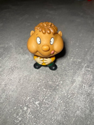 Matthaios o Peinaleos used toy from Little Monsters Goody’s