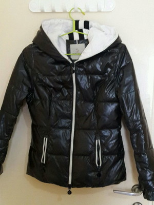 Short shiny mid-length jacket used, size M