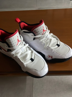 Jordan Stay Loyal 2 sneakers, size 43, black and white