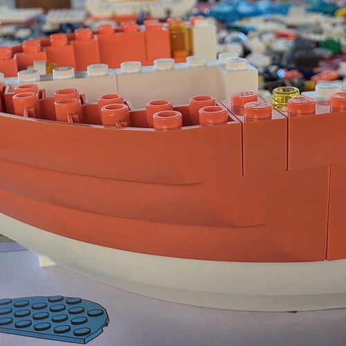 LEGO Friends Rescue Mission Boat used, 908 pieces, 4 minifigures