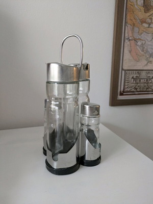 Oil vinegar salt pepper set glass metal like new