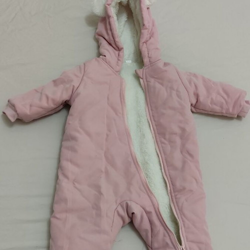 Baby girl exit jumpsuit like new, size about 80 cm