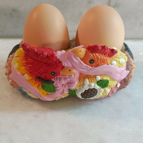 Gypsum Easter decorative egg holder for 2 eggs like new