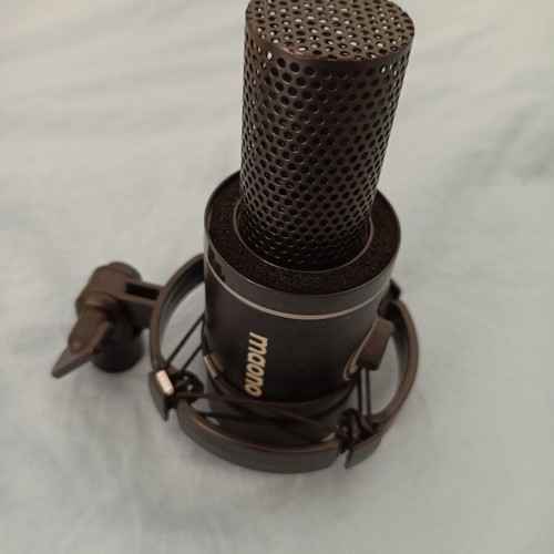 Maono PD200X dynamic microphone like new with XLR cable and shock mount