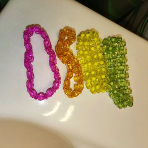 Children's bracelets used, 4 elastic and colorful necklace included